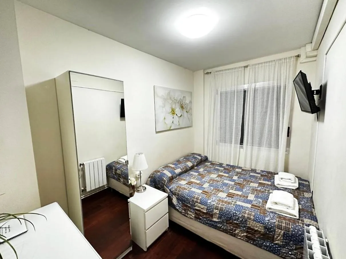 Rooms Arago Barcelona Bed & Breakfast