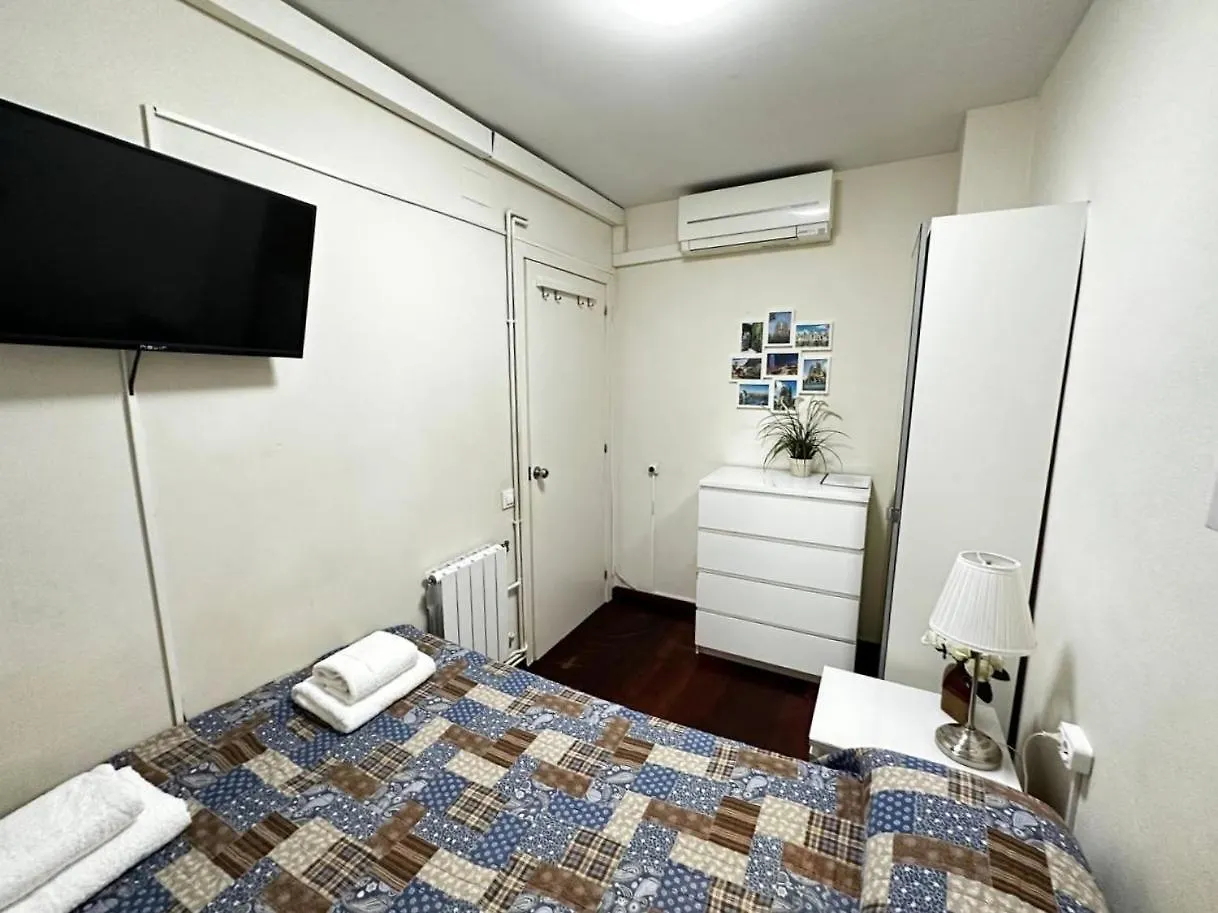 Rooms Arago Barcelona 0*,